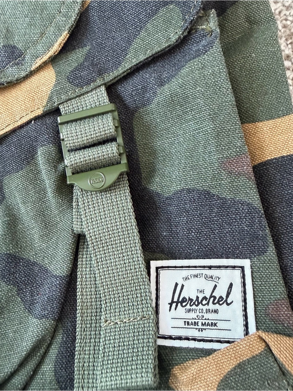 Herschel Supply Company Camo Canvas Backpack in Green & Brown - Picture 7 of 10